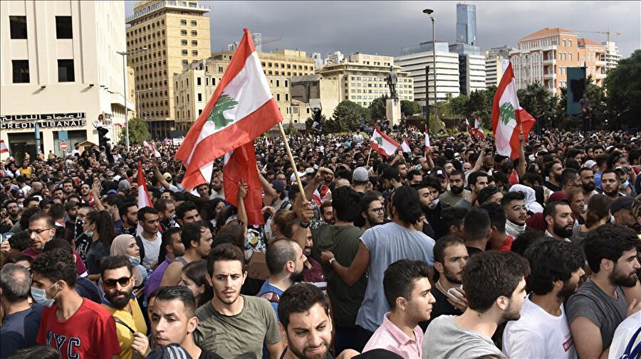 Lübnan'daki Şii Hizbullah örgütünün Genel Sekreteri Hasan Nasrallah, ülkede düzenlenen hükümet karşıtı gösterilerin arkasında dış mihrakların bulunmadığını belirtmişti...