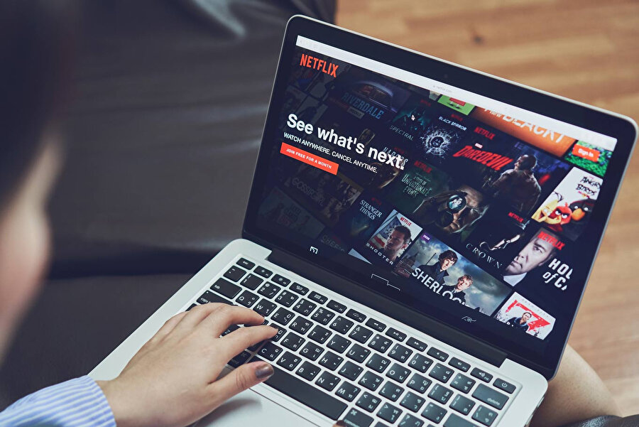 Netflix, aylık yerine 3 ay, 6 ay ve 12 aylık gibi abonelik sistemlerini ilk olarak Hindistan'da test etmeye başladı