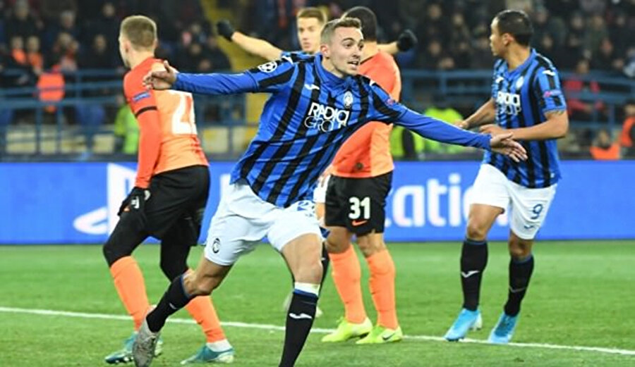 Atalanta 7 puanla gruptan 2. sırada son 16'ya kaldı.