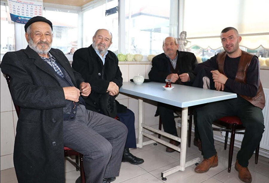 Çankırı'nın Orta ilçesi Kalfat köyü sakinleri.