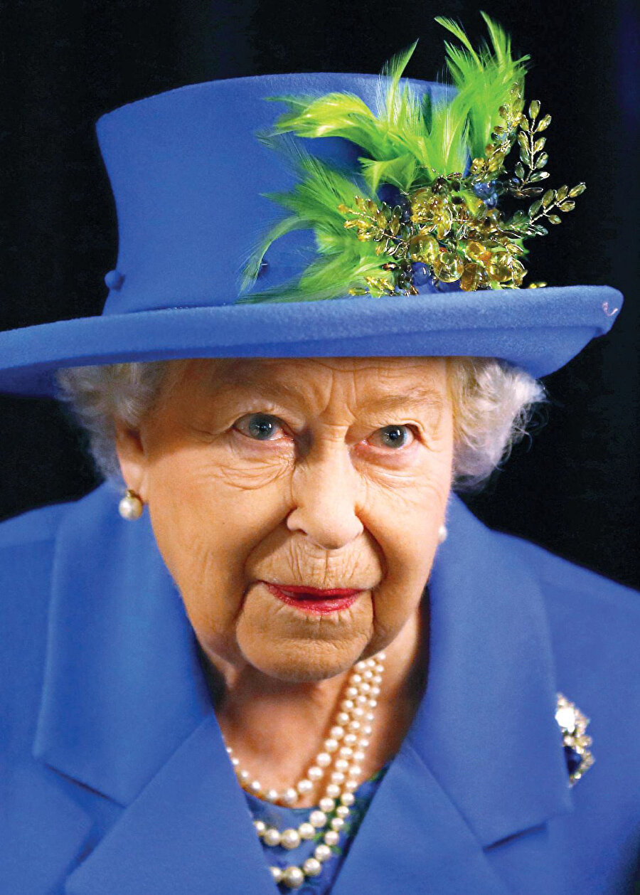 Kraliçe II. Elizabeth