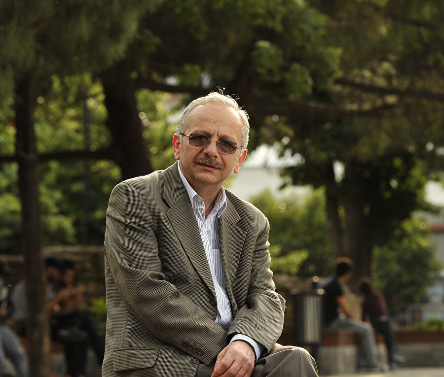 İsmail Kara : Kendimizle memleketimiz arasında bir irtibat kalmadı ​