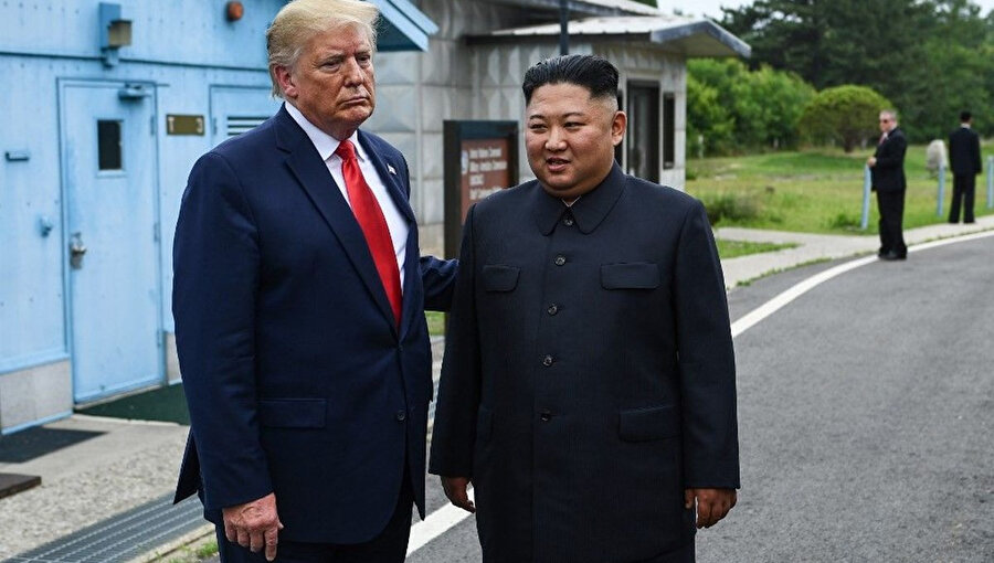 ABD Başkanı Donald Trump ve Kuzey Kor Devlet Başkanı Kim Jong-un.