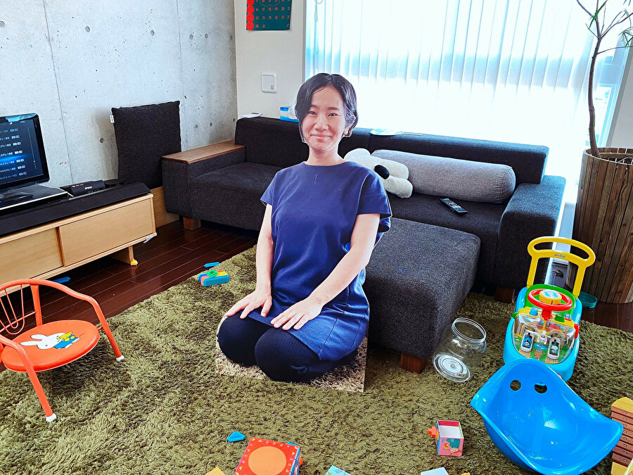 Fuki Sato adlı annenin maketi.