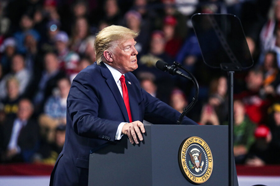 ABD Başkanı Donald Trump konuşma yapıyor.