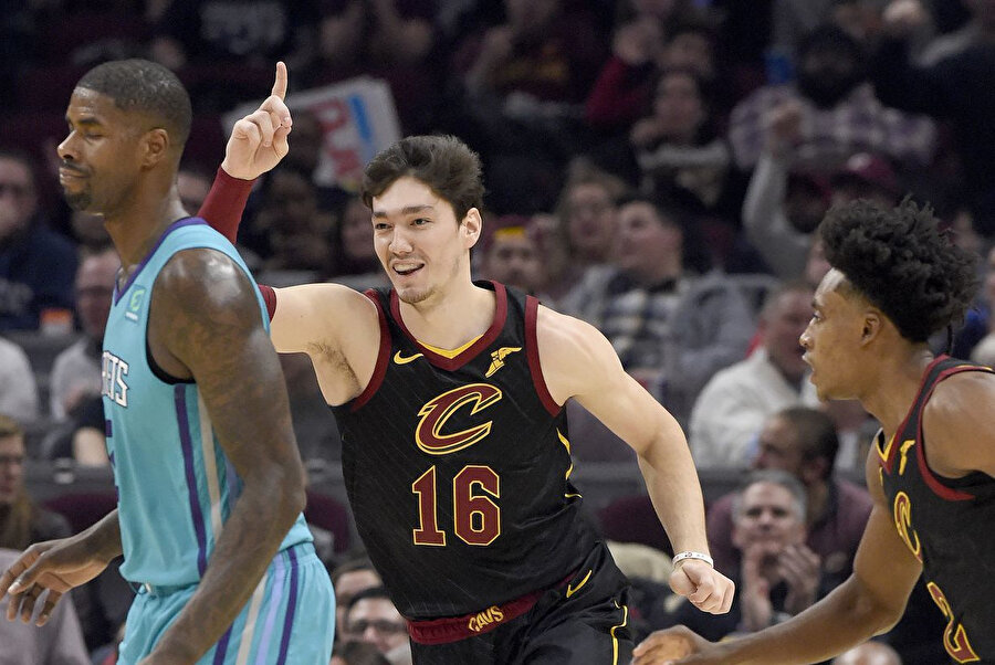 Cedi Osman 28.5 dakika ortalama ile oynamaya devam ediyor.