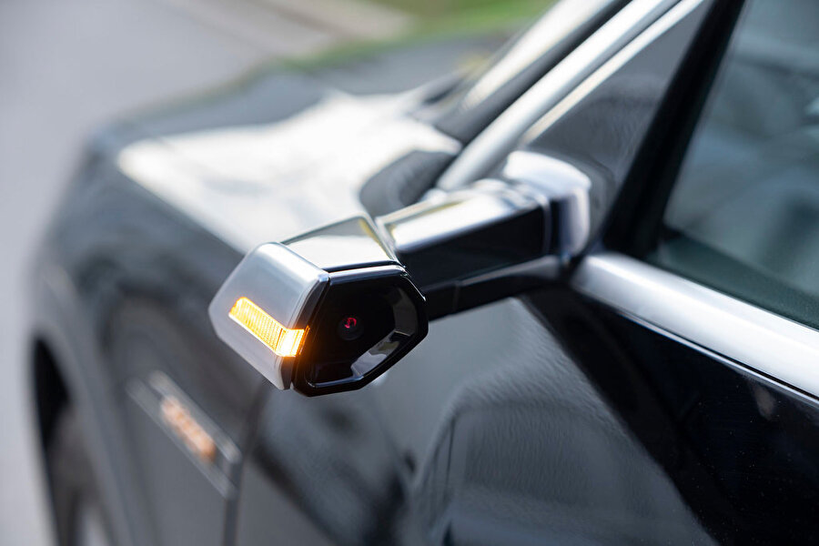 2019 Audi e-tron SUV modellerde de kameralı ayna sistemi kullanılıyor