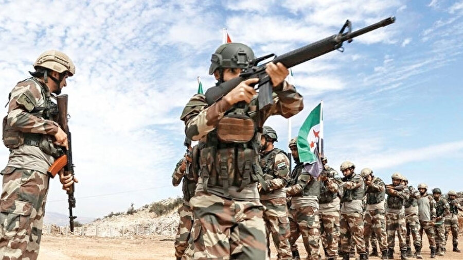 TSK, operasyonlarını Özgür Suriye Ordusu (ÖSO) ile koordineli bir şekilde sürdürüyor...