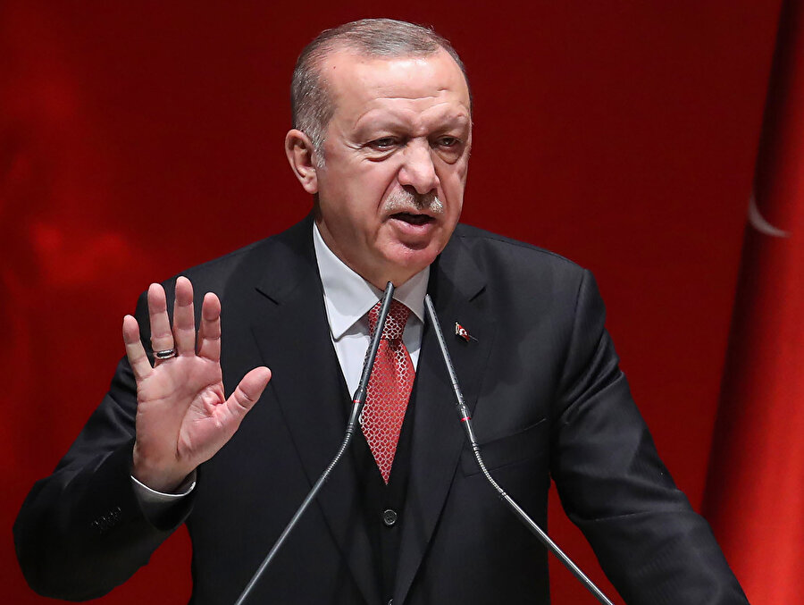 Cumhurbaşkanı Erdoğan "Barış Pınarı Harekatı'nın 2 amacı var. Birincisi terör örgütünü sınırlarımızdan uzaklaştırmaktır. İkincisi de 3,6 milyon Suriyeliyi kendi topraklarında iskan etmektir" diye konuştu.