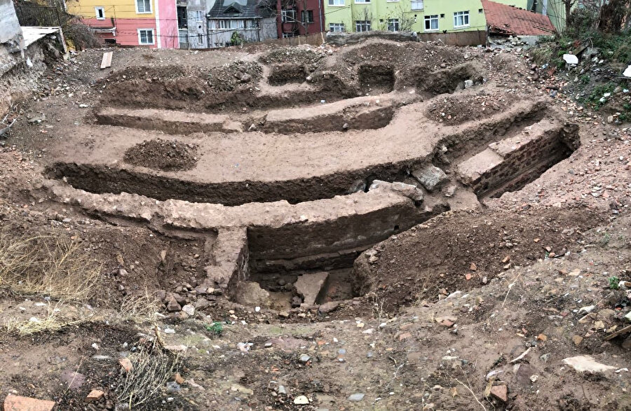 Kocaeli'de inşaat kazısı sırasında Bizans dönemine ait bir yapı ortaya çıktı.
