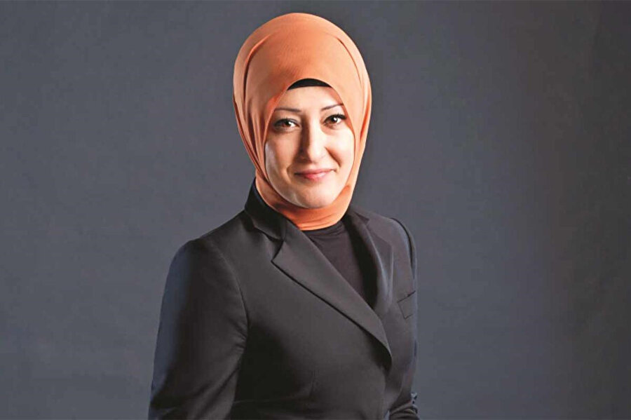 Nihayet dergisi yazar Özlem Albayrak'a sordu.