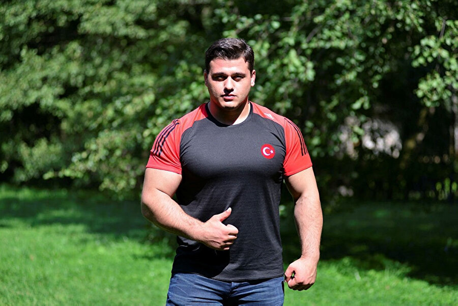 Rıza Kayaalp.
