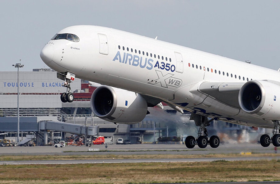Airbus dünyanın en büyük uçak üreticisi oldu