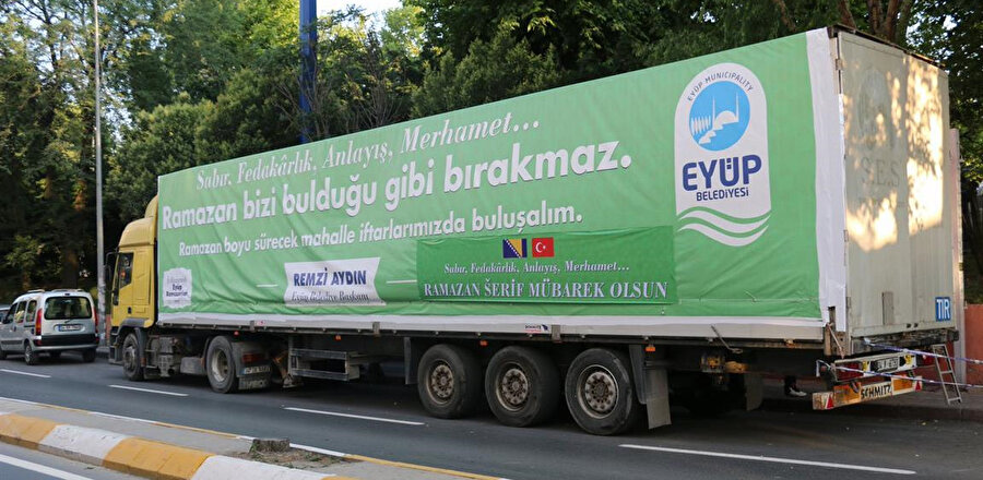 Bir çok Sivil Toplum Kuruluşları Ramazan ayında, Balkanlar'a iftar gönderiyorlar...