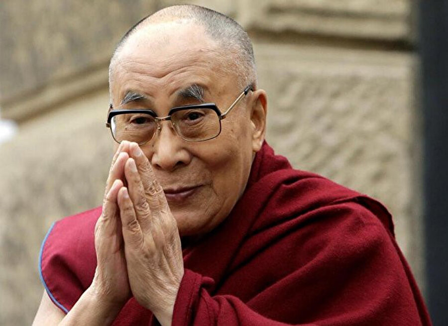 Zavallı Afrika ülkeleri ne yapsın? 2017 Ağustos’unda Dalai Lama, Bostvana’ya gidecek oldu. Çin hemen markaja başladı. 