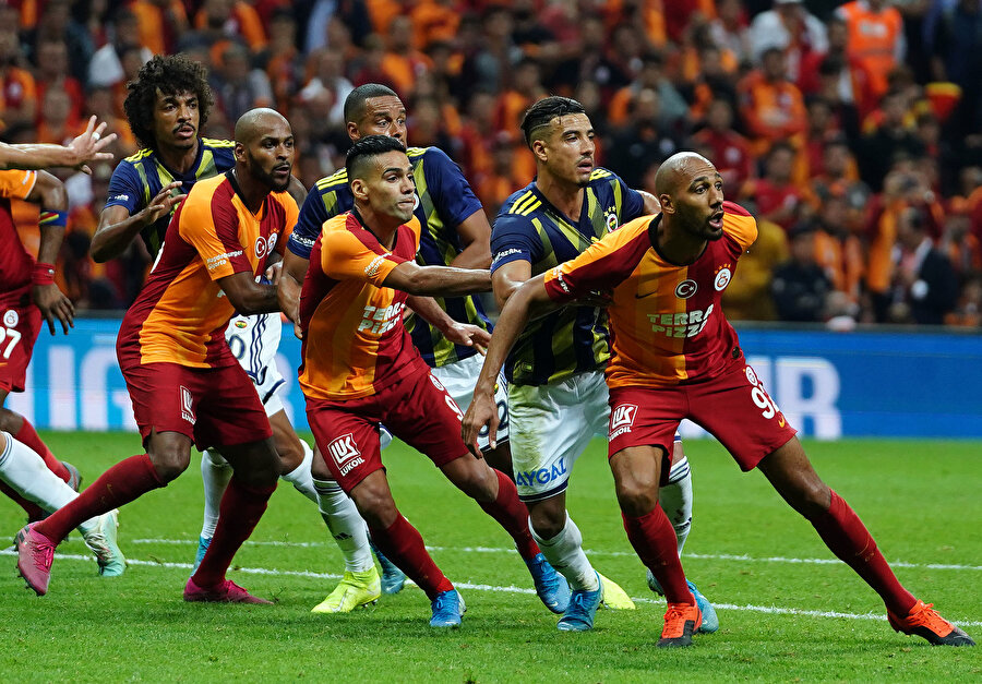 Galatasaray-Fenerbahçe derbisi 0-0 sonuçlanmıştı.