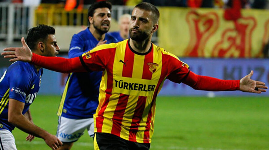 Alpaslan Öztürk bu sezon 13 karşılaşmada 3 gol kaydetti.