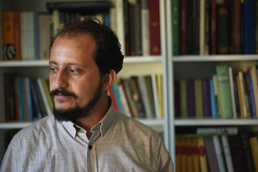 Nihayet Dergisi, şair ve yazar Furkan Çalışkan'a sordu.