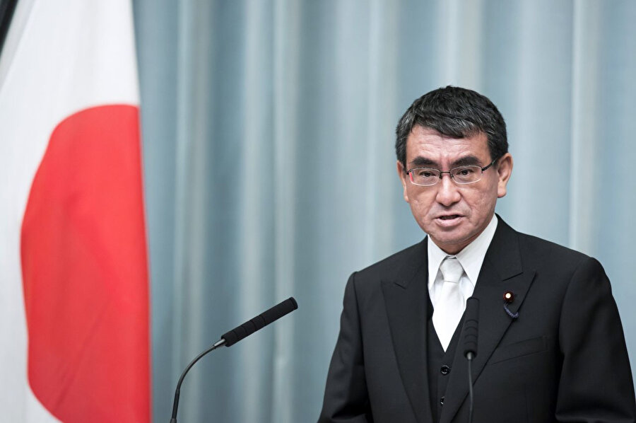 Japonya Savunma Bakanı Taro Kono.