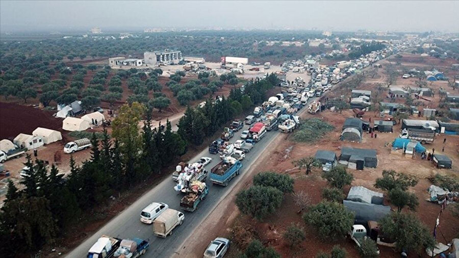 İdlib'den tahliye edilenler- Arşiv