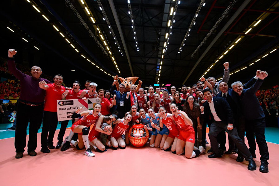 Türkiye, Almanya'yı 3-0 mağlup ederek olimpiyatlara gitmeye hak kazandı.