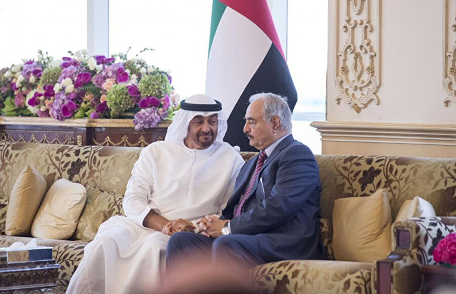Birleşik Arap Emirlikleri veliaht prensi Muhammed bin Zayed ve Halife Hafter.