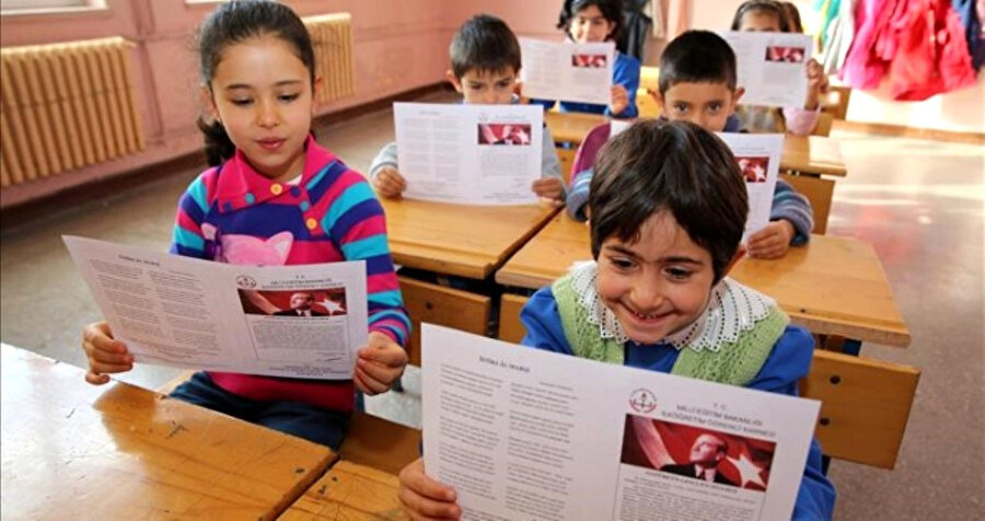 18 milyon öğrenci ile 1 milyonu aşkın öğretmen yarın yarıyıl tatiline başlayacak.