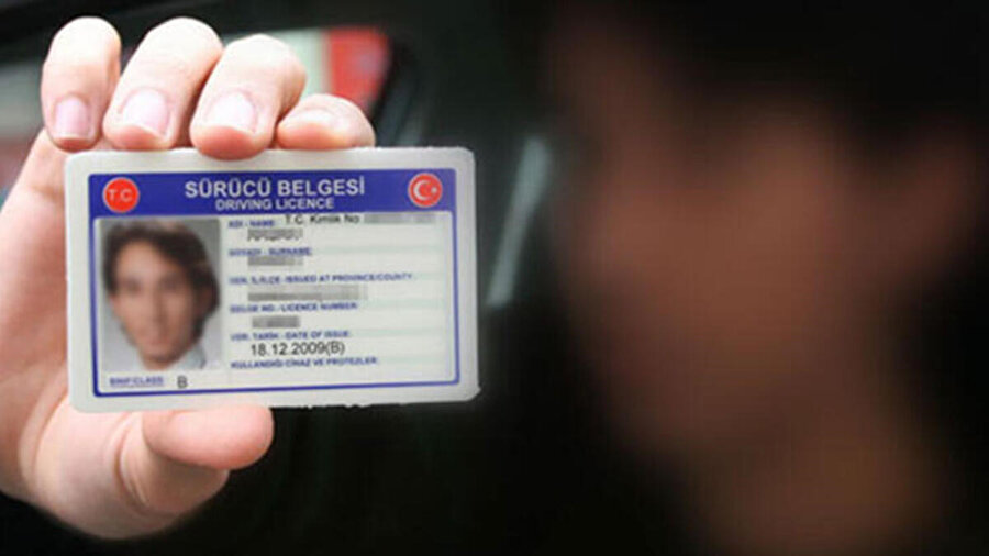 Ehliyet değiştirme süresi uzatıldı.