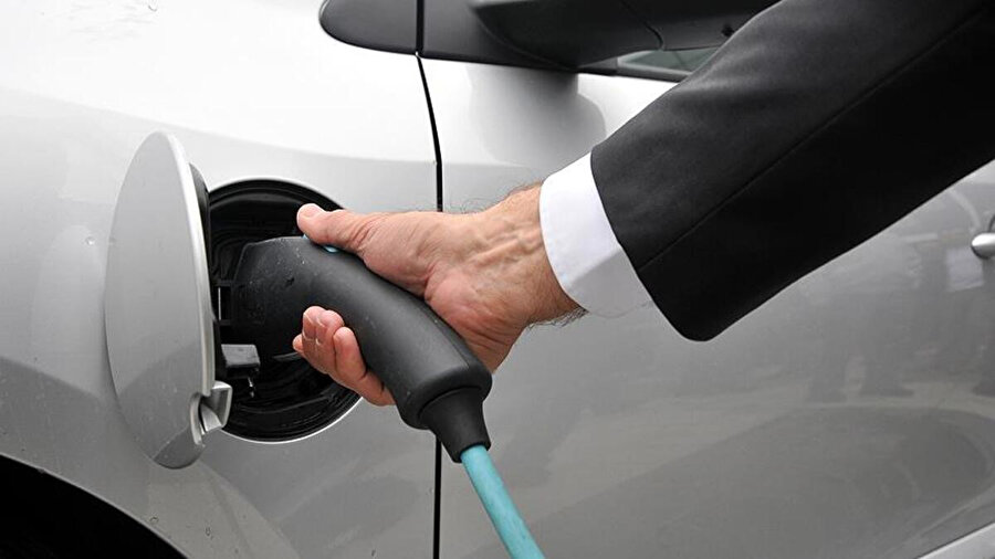 Elektrikli araç şarj edilirken
