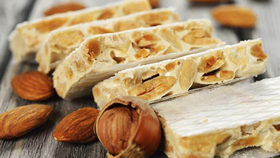 Gofretli koz helvası