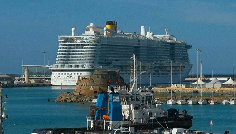 Virüs şüphesi olan İtalya'daki cruise gemisi