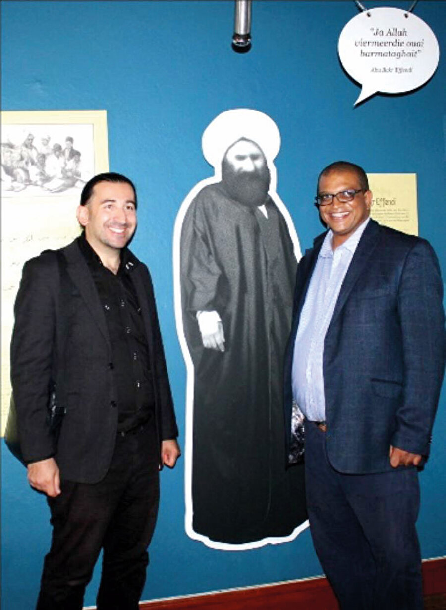 Afrikaans Dil Müzesinde direktör Michael Jonas ile beraberiz...