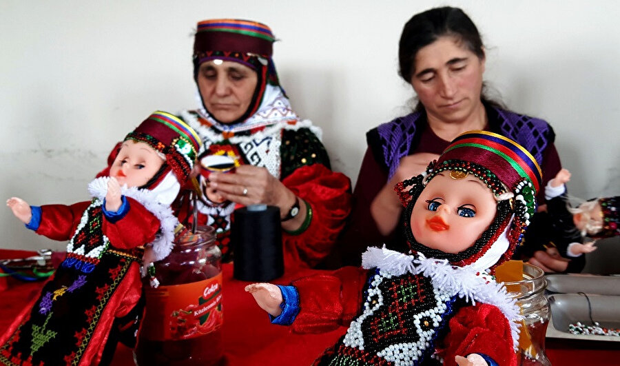 Damal Bebeğini yapan Anadolu kadını...