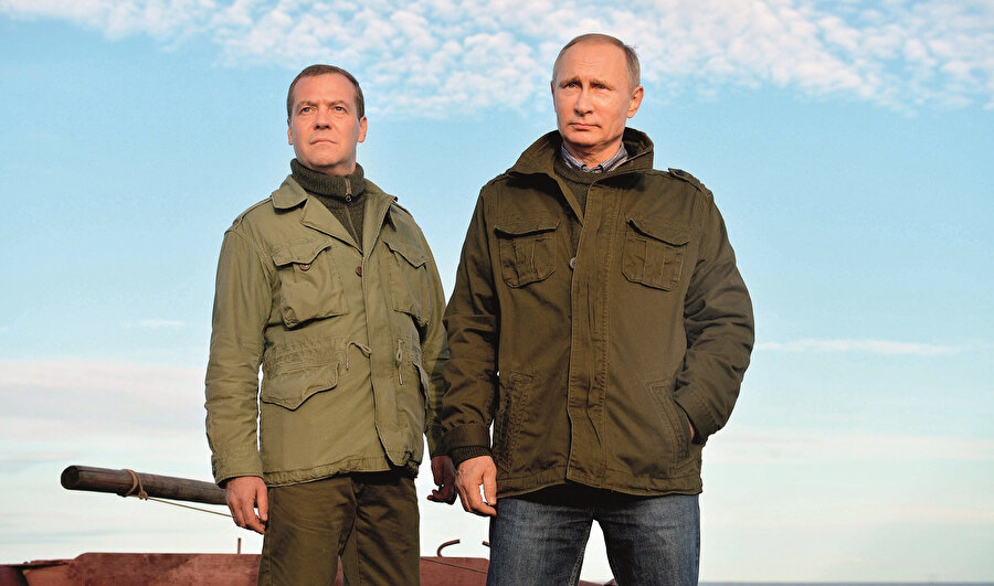 Medvedev ve Putin