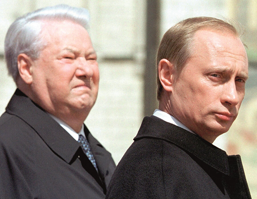 Yeltsin istafasından sonra, Putin'i devlet başkanı ilan etti...
