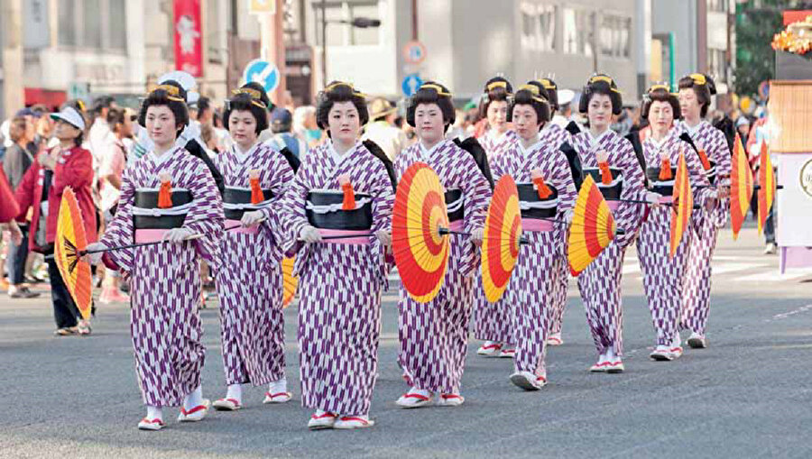 Japonya festival açısından ve kültür açısından da zengin bir ülke.