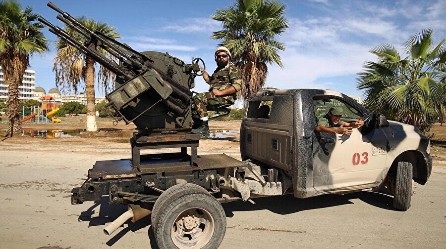 Hafter'e bağlı Libya Ulusal Ordusu'nun envanterinde pek çok ağır silah ve makineli tüfek bulunuyor.