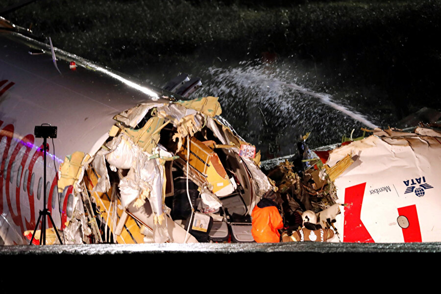 Pistten çıkan uçağın pilotuna kuleden kuyruk rüzgarı uyarısı yapıldı