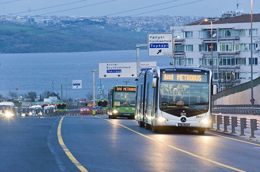 İstanbul'da toplu ulaşıma yüzde 35 zam yapıldı