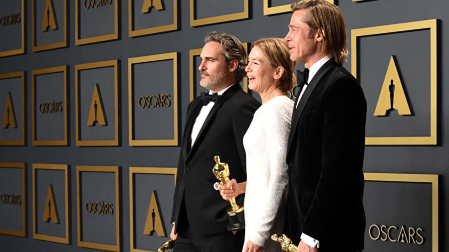  Joaquin Phoenix, Renee Zellweger, Brad Pitt