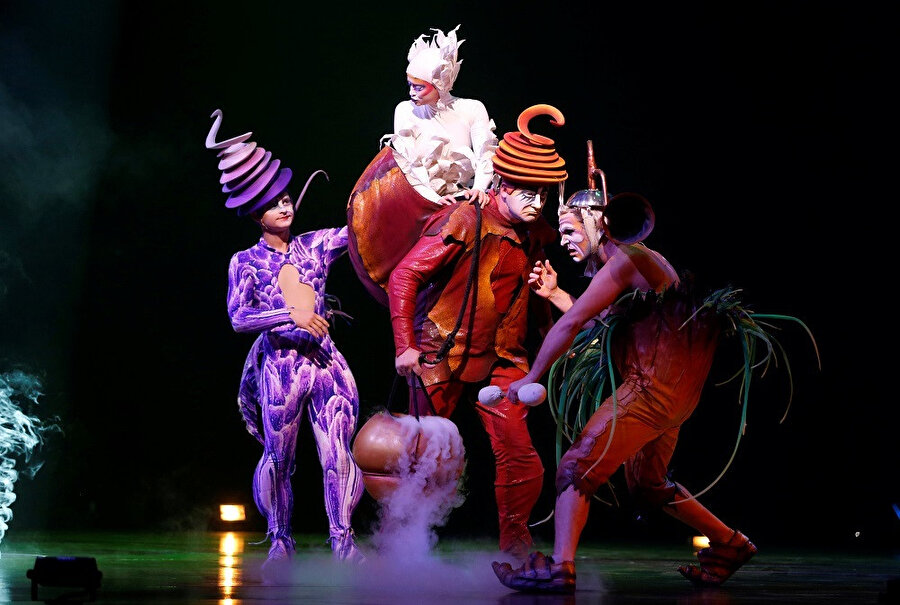 Cirque du Soleil, “Varekai” gösterisi