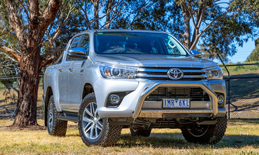 Yeni Toyota Hilux