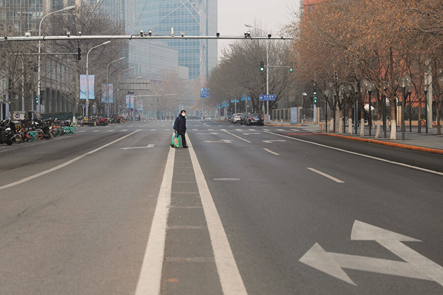 Çin sokakları Korona virüsü yüzünden hayalet şehire döndü...