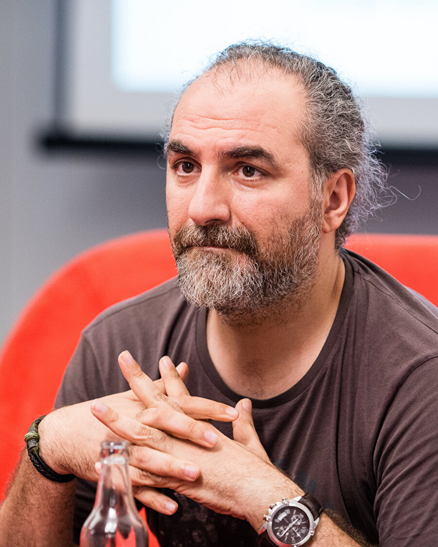 Nihayet Dergisi yazar Tarık Tufan' a sordu.