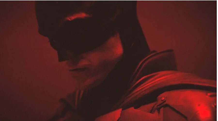 Batman filminin teaserında özel köstümüyle Robert Pattinson