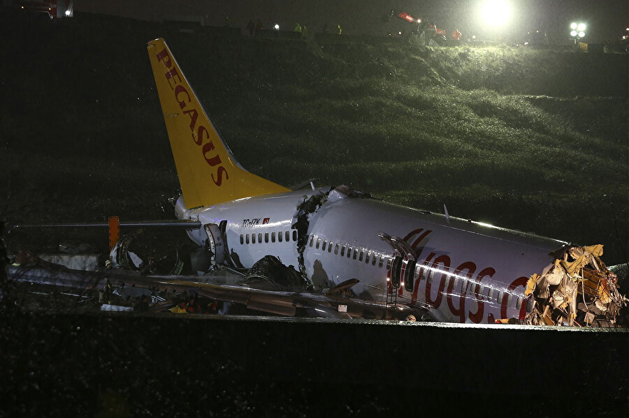 Pegasus Hava Yolları'na ait uçağın yardımcı pilotu ifade verdi