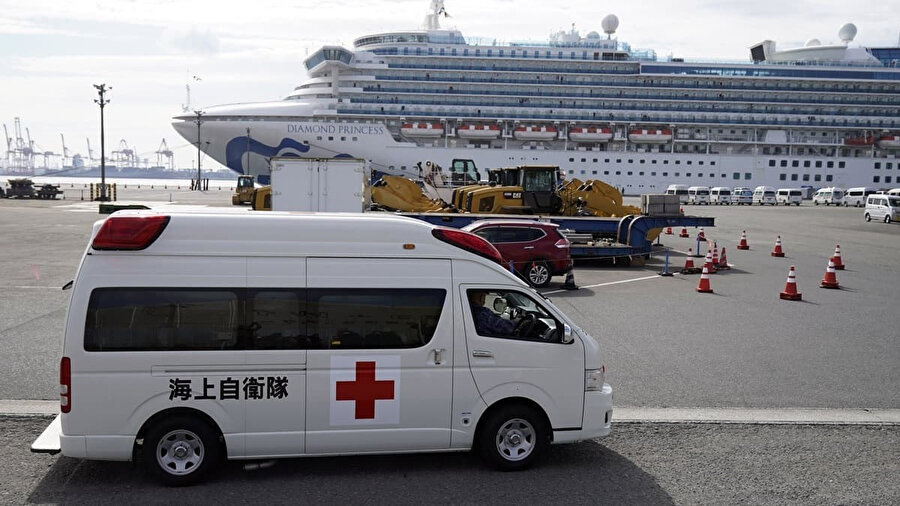 Diamond Princess adlı yolcu gemisinde karantina devam ediyor