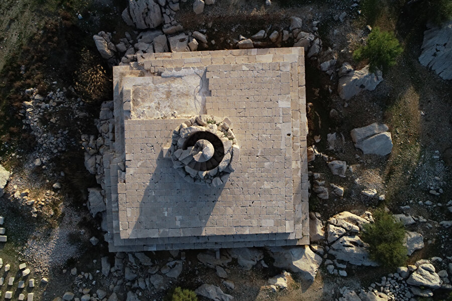 Deniz feneri havadan görüntülendi