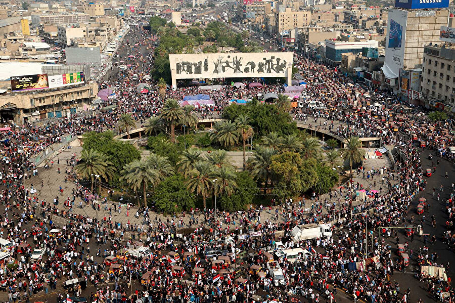 Irak'ın başkenti Bağdat'taki Tahrir Meydanı.