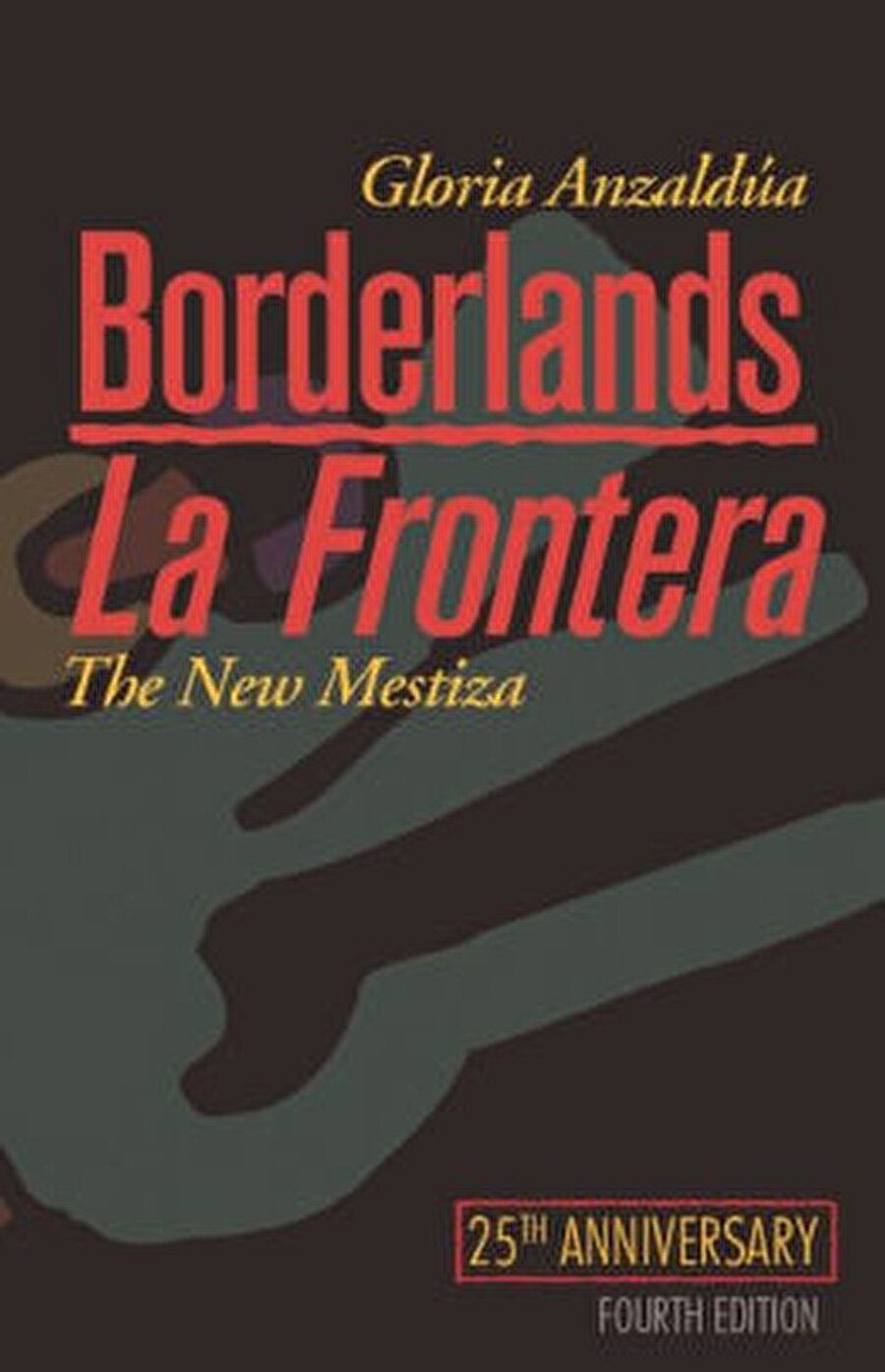  Gloria Anzaldua’nın Borderlands/La Frontera adlı kitabı Mignolo’nun farkında olmaksızın sınırlar içinde yaşadığını fark etmesini sağlar. Zira Anzaldua da “sınırlar” üzerine çalışmaz, onu deneyimler.